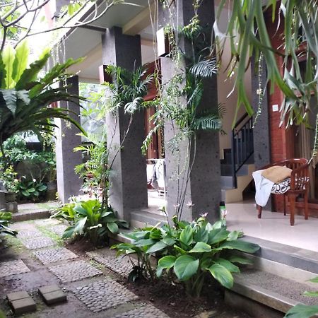 Utari House Hotel Ubud Eksteriør billede